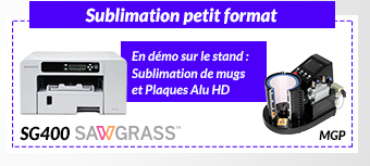 Sublimation petit format avec les imprimantes Sawgrass. Démo sur le stand de sublimation de plaques alu HD et mugs